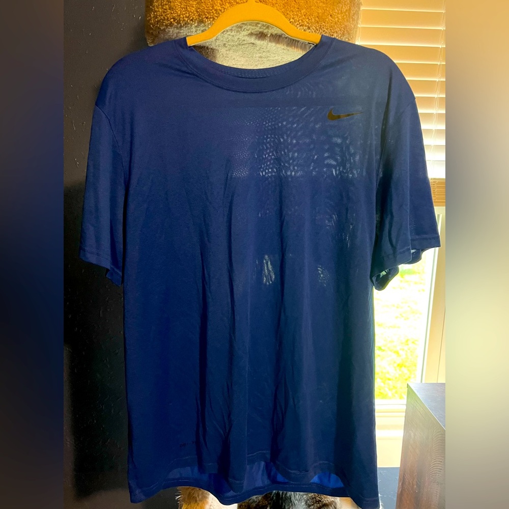 Men’s work out shirt